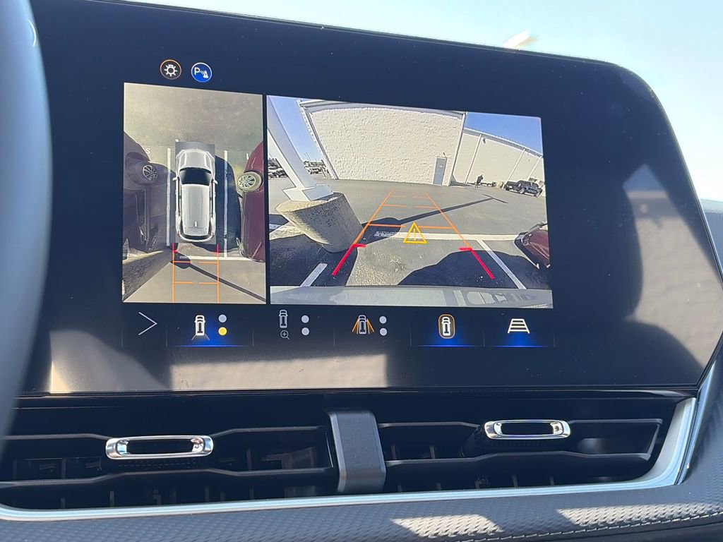 New 2026 Chevrolet Equinox LT w/ Safety and Technology Package FWD image 20