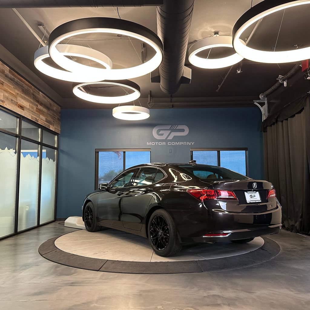 Used 2015 Acura TLX V6 w/ Technology Package FWD image 5