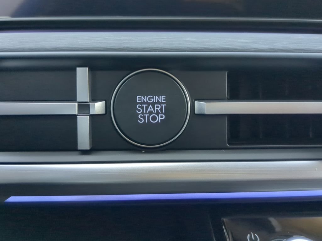 New 2025 Hyundai Santa Fe Limited image 14