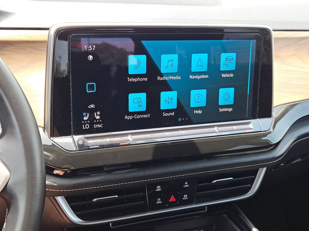 Used 2025 Volkswagen Atlas SE FWD image 18