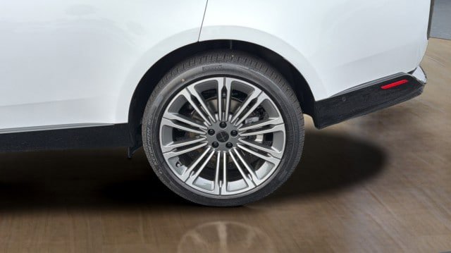 New 2026 Land Rover Range Rover SE AWD/4WD image 17