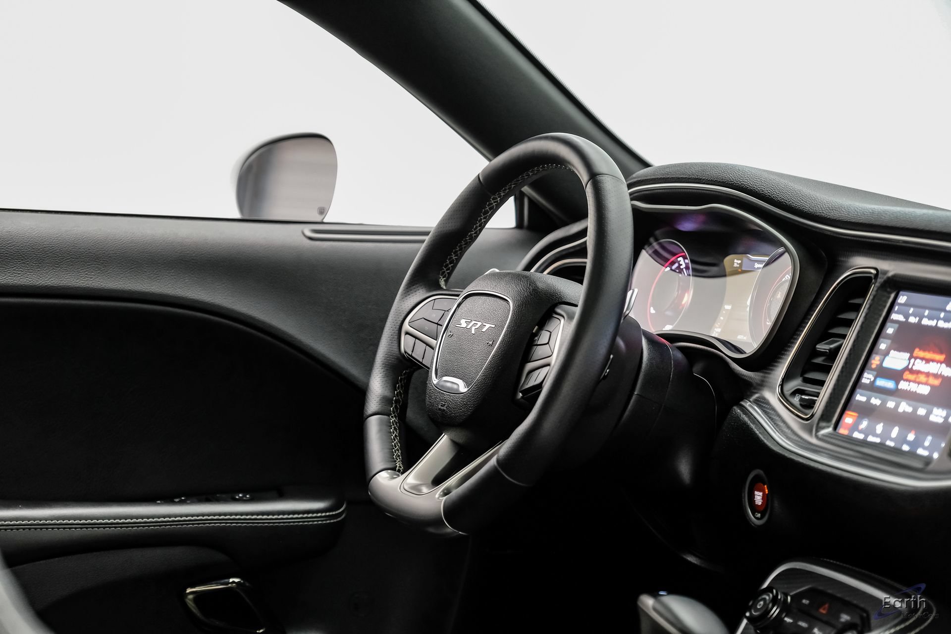 Used 2018 Dodge Challenger SRT Hellcat RWD image 67
