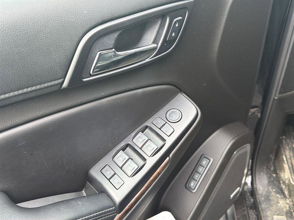 Used 2018 Chevrolet Suburban LT AWD/4WD image 10