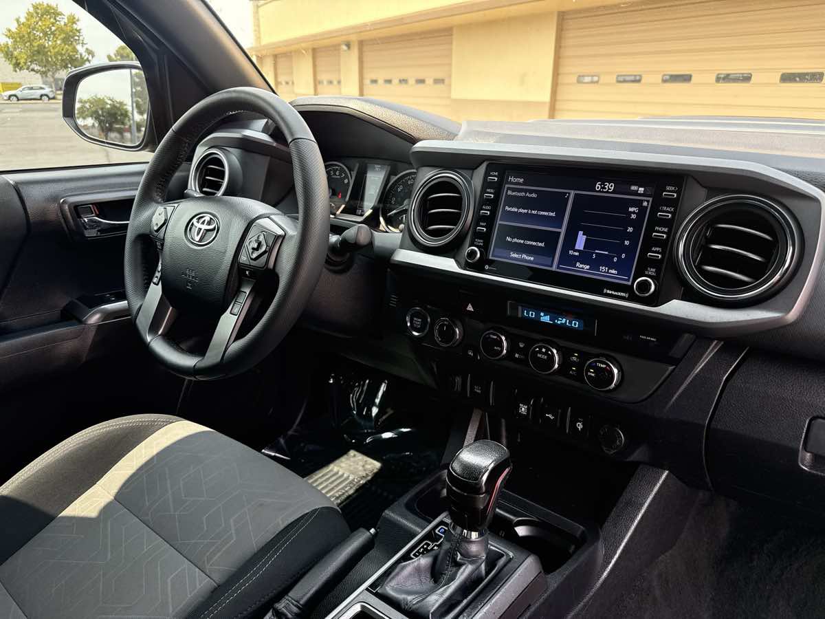 Used 2023 Toyota Tacoma TRD Sport w/ Black Out Package (TMS) AWD/4WD image 18