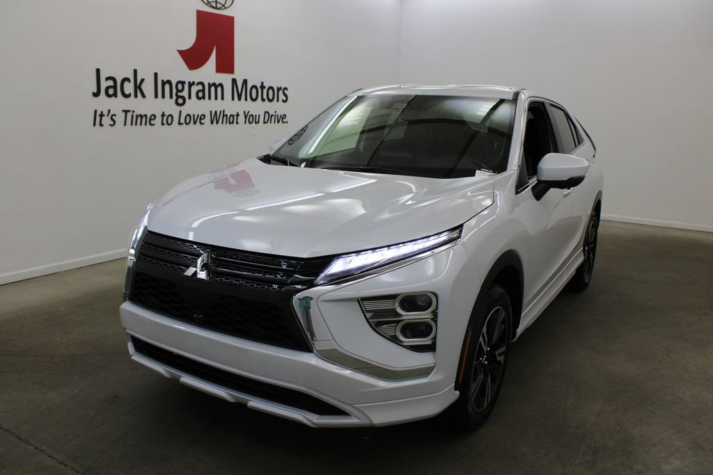 Used 2025 Mitsubishi Eclipse Cross SEL AWD/4WD image 2