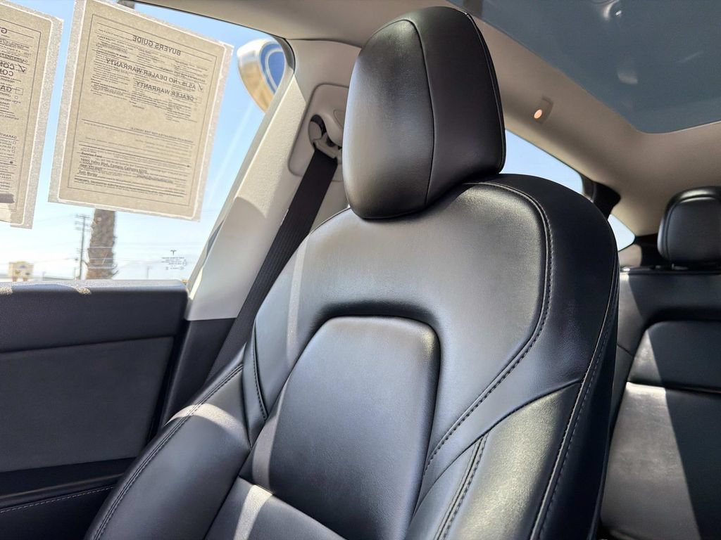 Used 2022 Tesla Model Y Performance AWD/4WD image 26