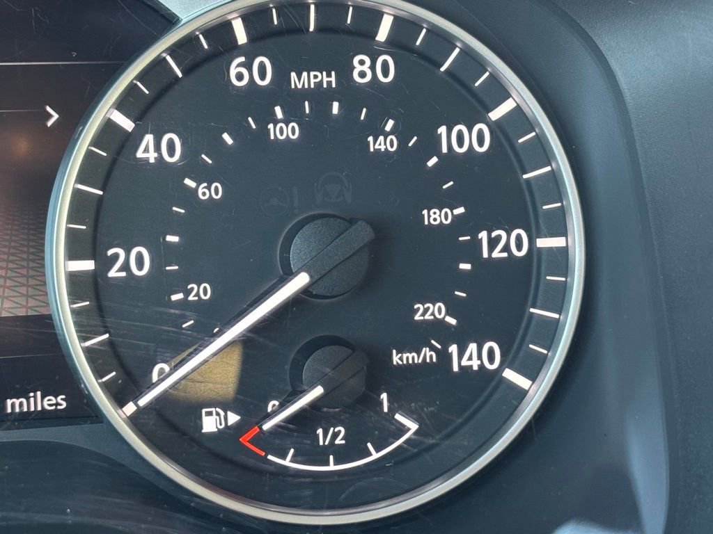 Used 2024 Nissan Rogue S image 23