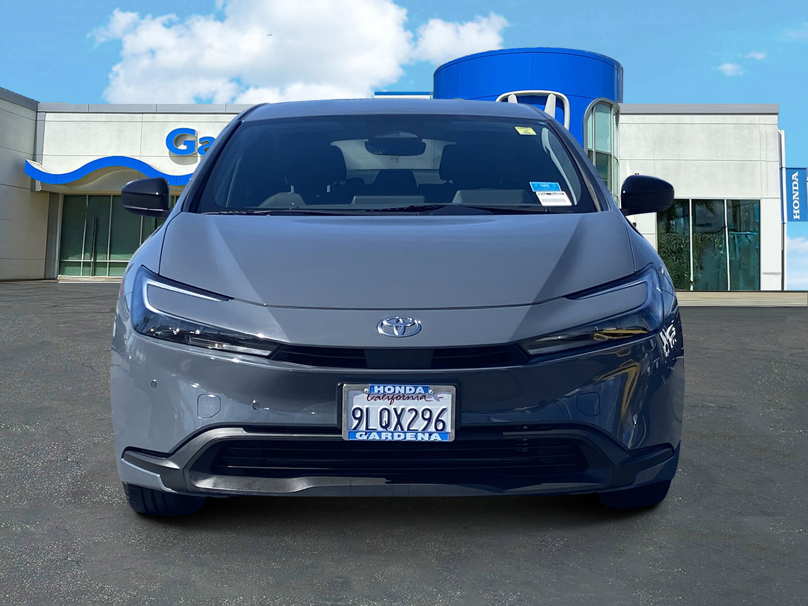 Used 2024 Toyota Prius LE video 2