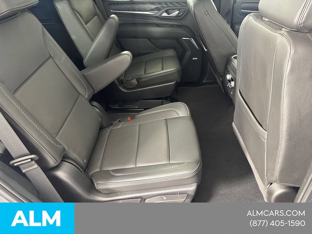 Used 2024 GMC Yukon Denali w/ LPO, Illumination Package AWD/4WD image 18