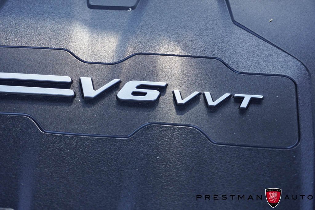 Used 2019 Jeep Cherokee Trailhawk w/ Cold Weather Group image 44