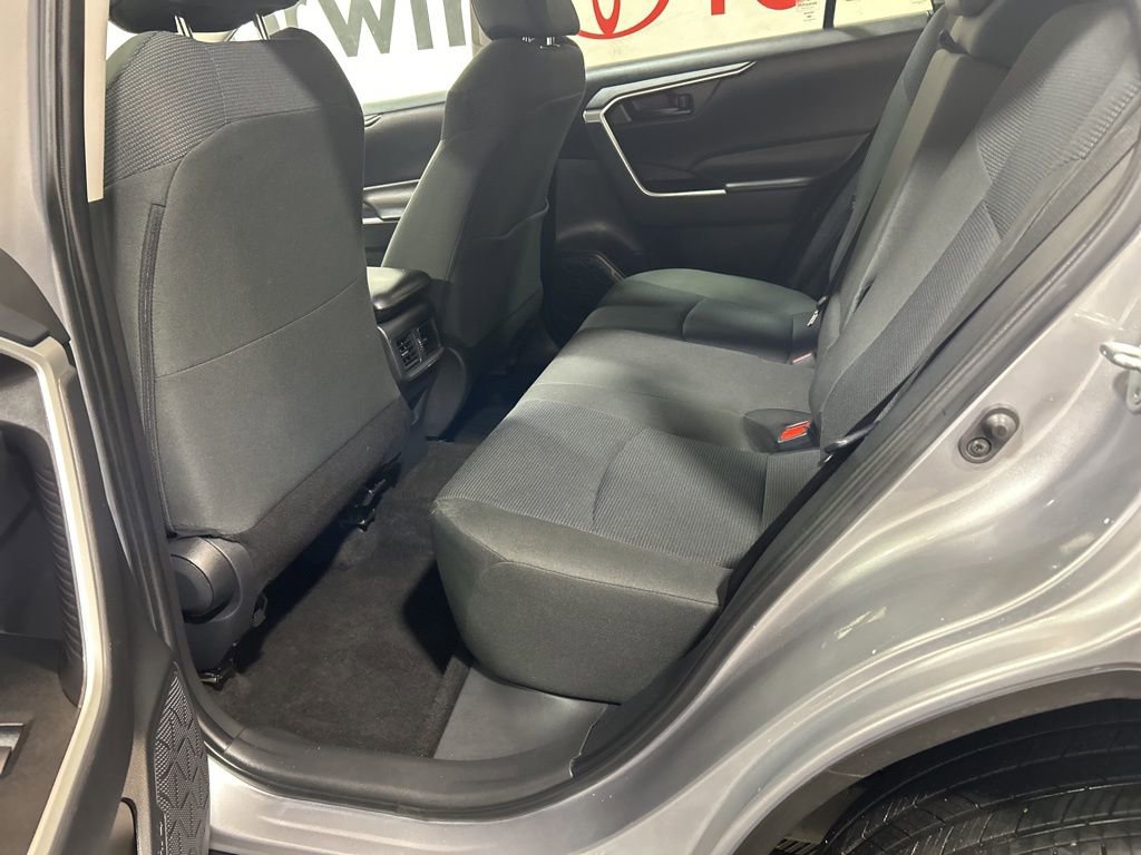Used 2024 Toyota RAV4 LE image 20