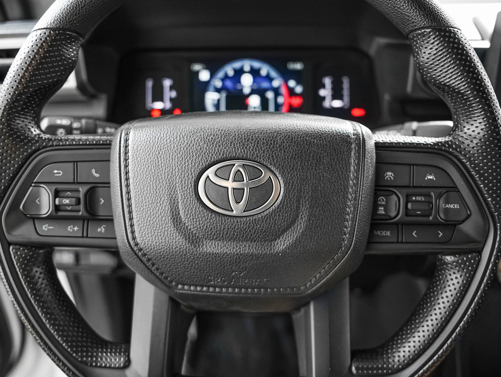 Used 2025 Toyota Tacoma SR5 AWD/4WD image 15