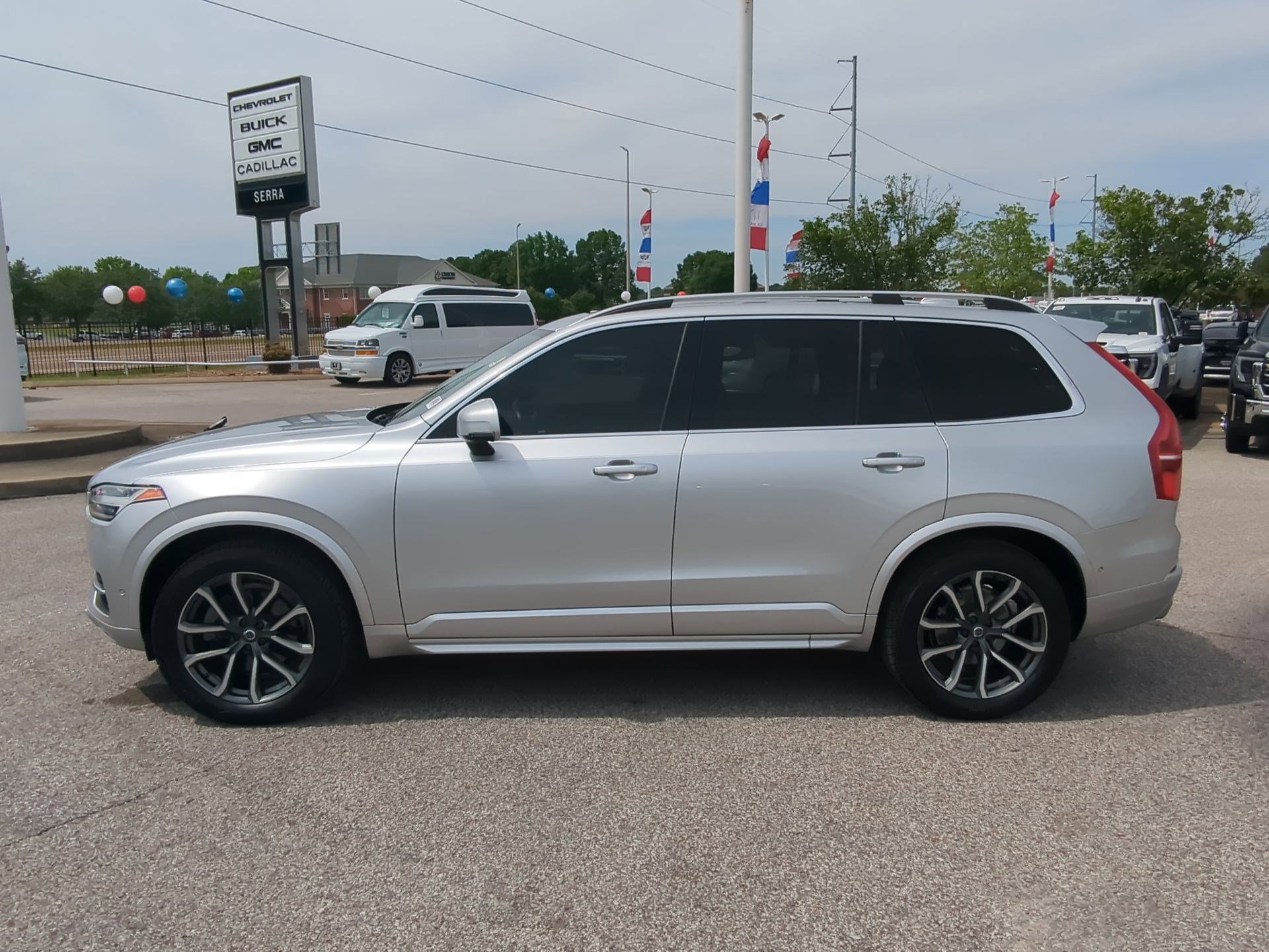 Used 2016 Volvo XC90 T6 Momentum AWD/4WD image 5
