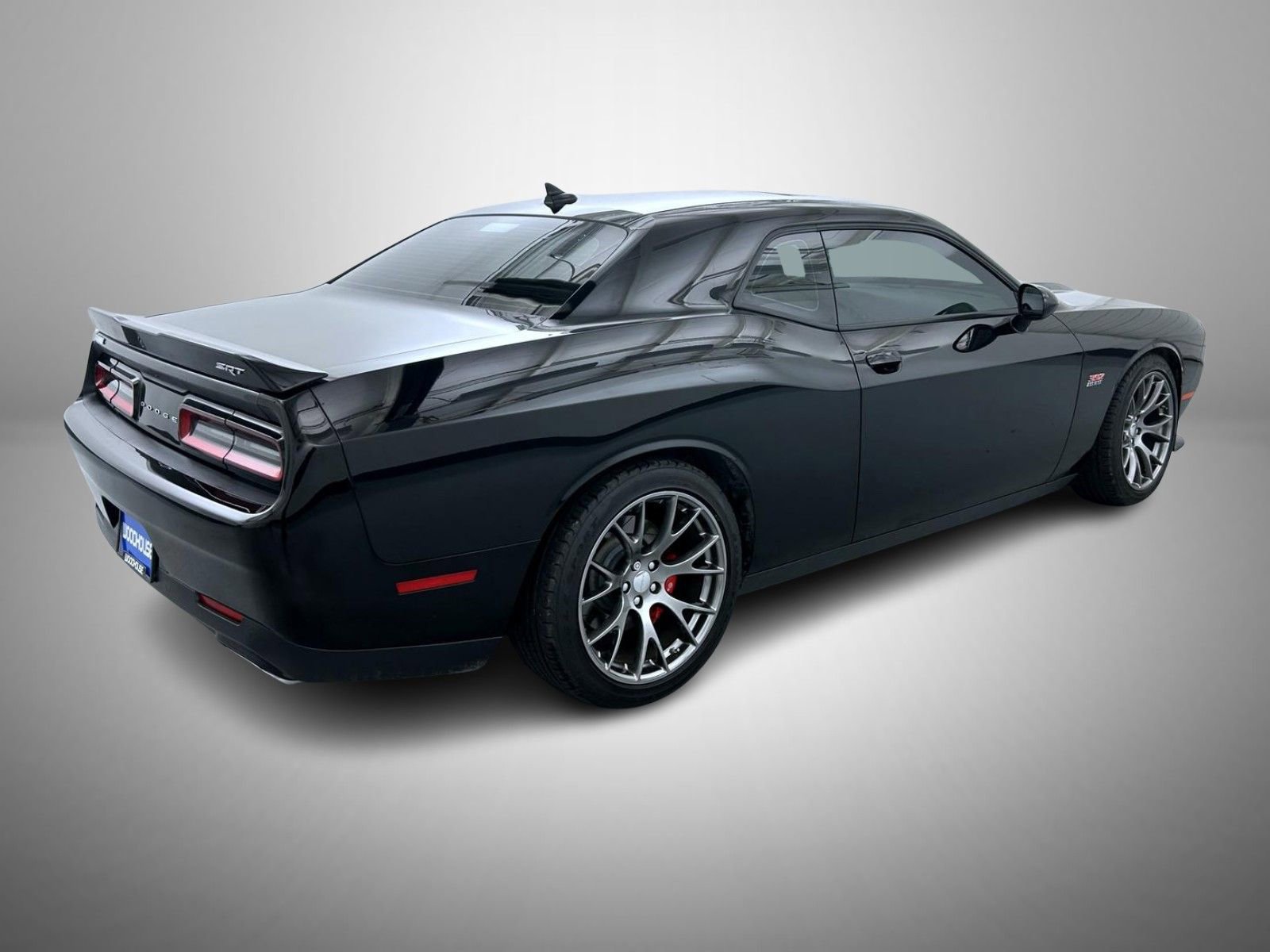 Used 2016 Dodge Challenger SRT w/ Technology Group image 5