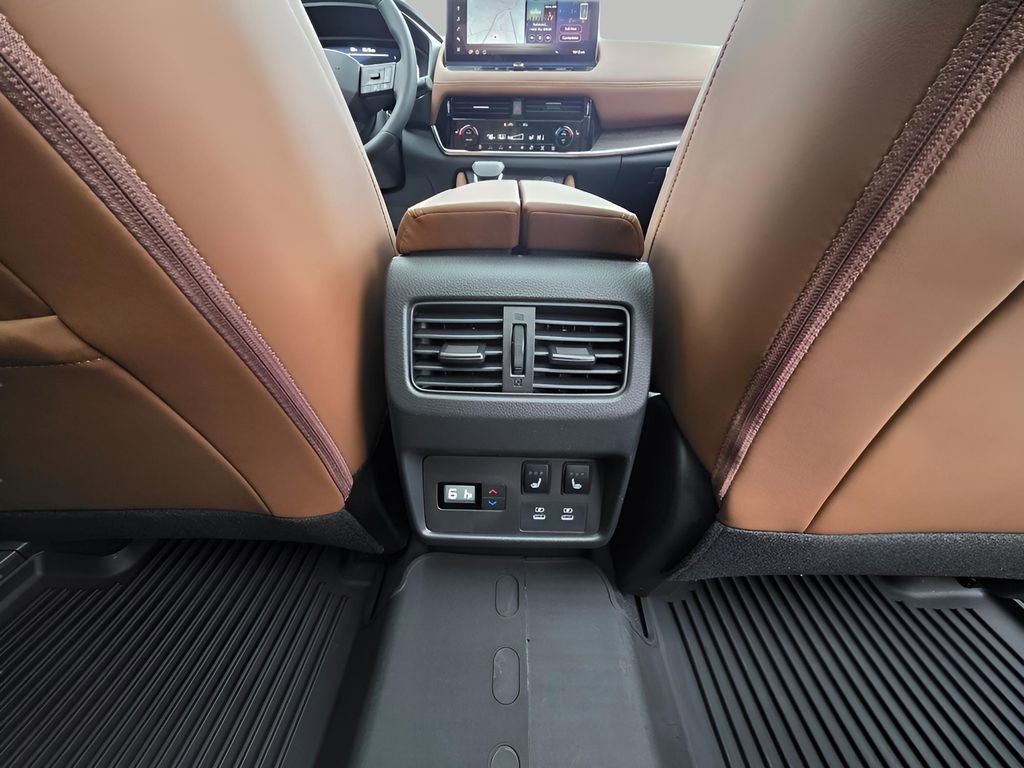 New 2026 Nissan Rogue Platinum w/ Platinum Premium Package image 11