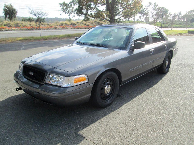 Used 2010 Ford Crown Victoria Police Interceptor RWD image 1