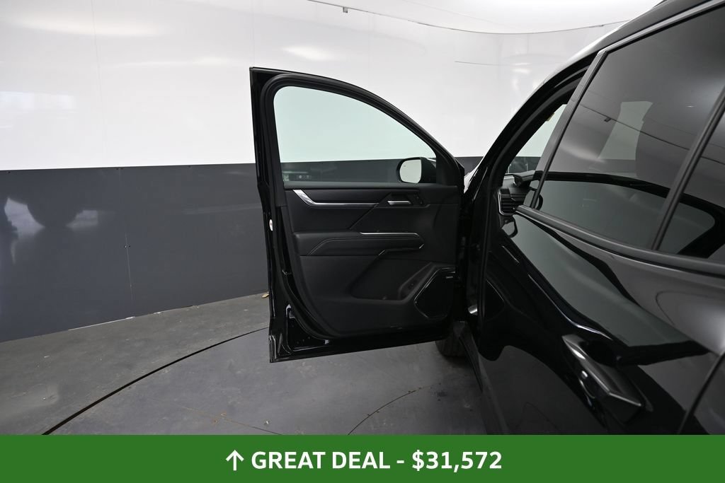 Used 2025 GMC Acadia Elevation FWD image 28