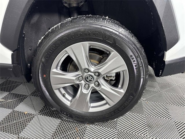 Used 2023 Toyota RAV4 XLE image 27