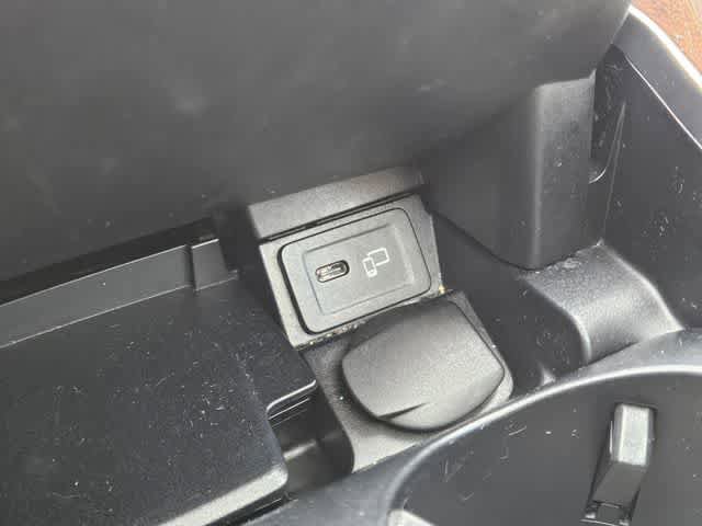 Used 2022 Mercedes-Benz E 350 Sedan image 31