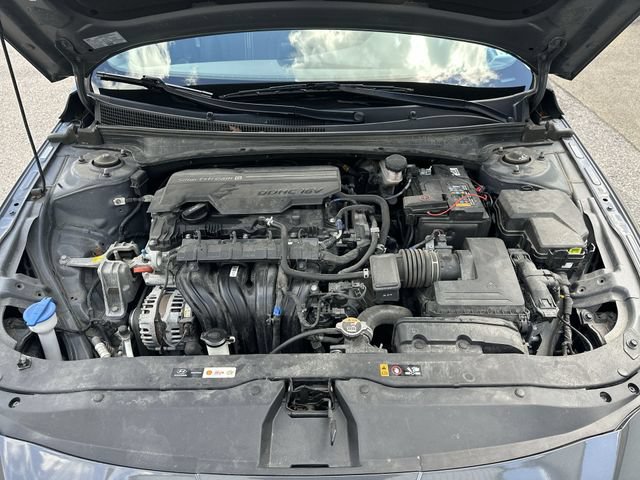 Used 2024 Hyundai Elantra SEL FWD image 19