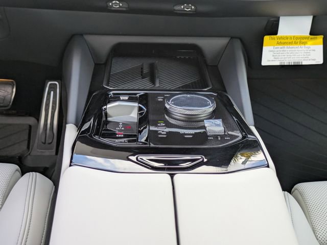 New 2026 BMW 530i xDrive w/ M Sport Package AWD/4WD image 19
