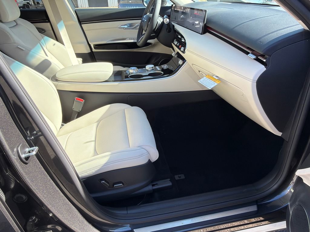 New 2026 Genesis GV70 2.5T image 13