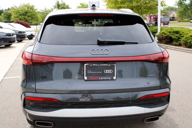 Used 2025 Audi Q5 Premium w/ Convenience Package AWD/4WD image 4