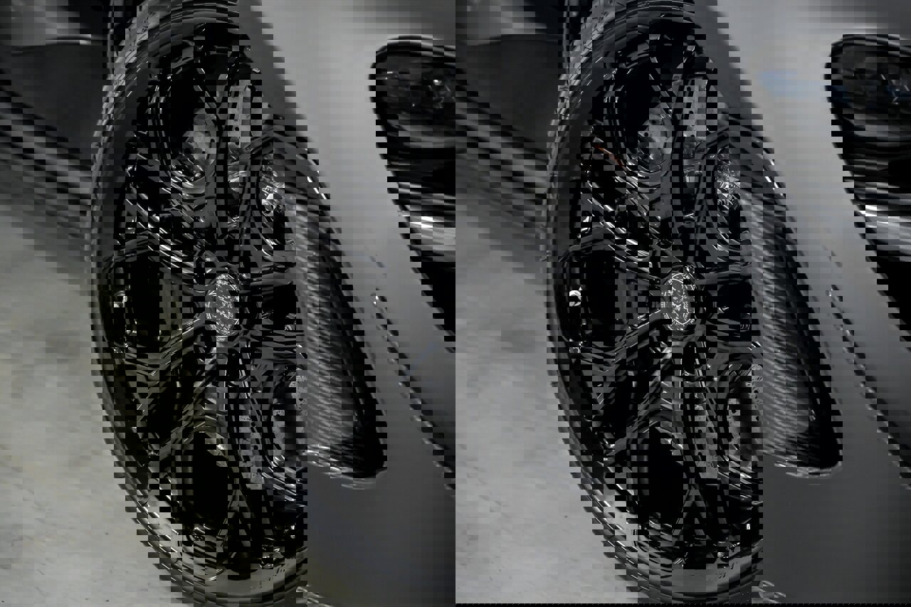 Used 2019 McLaren 720S image 4