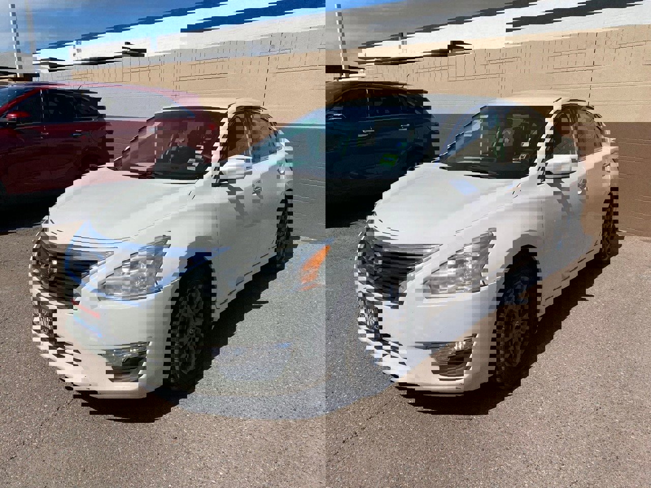 Used 2015 Nissan Altima 2.5 S w/ Sport Value Package image 3