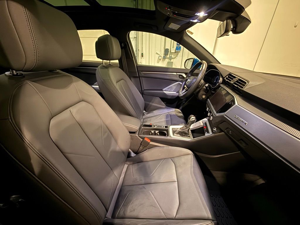 Used 2022 Audi Q3 2.0T Premium image 28