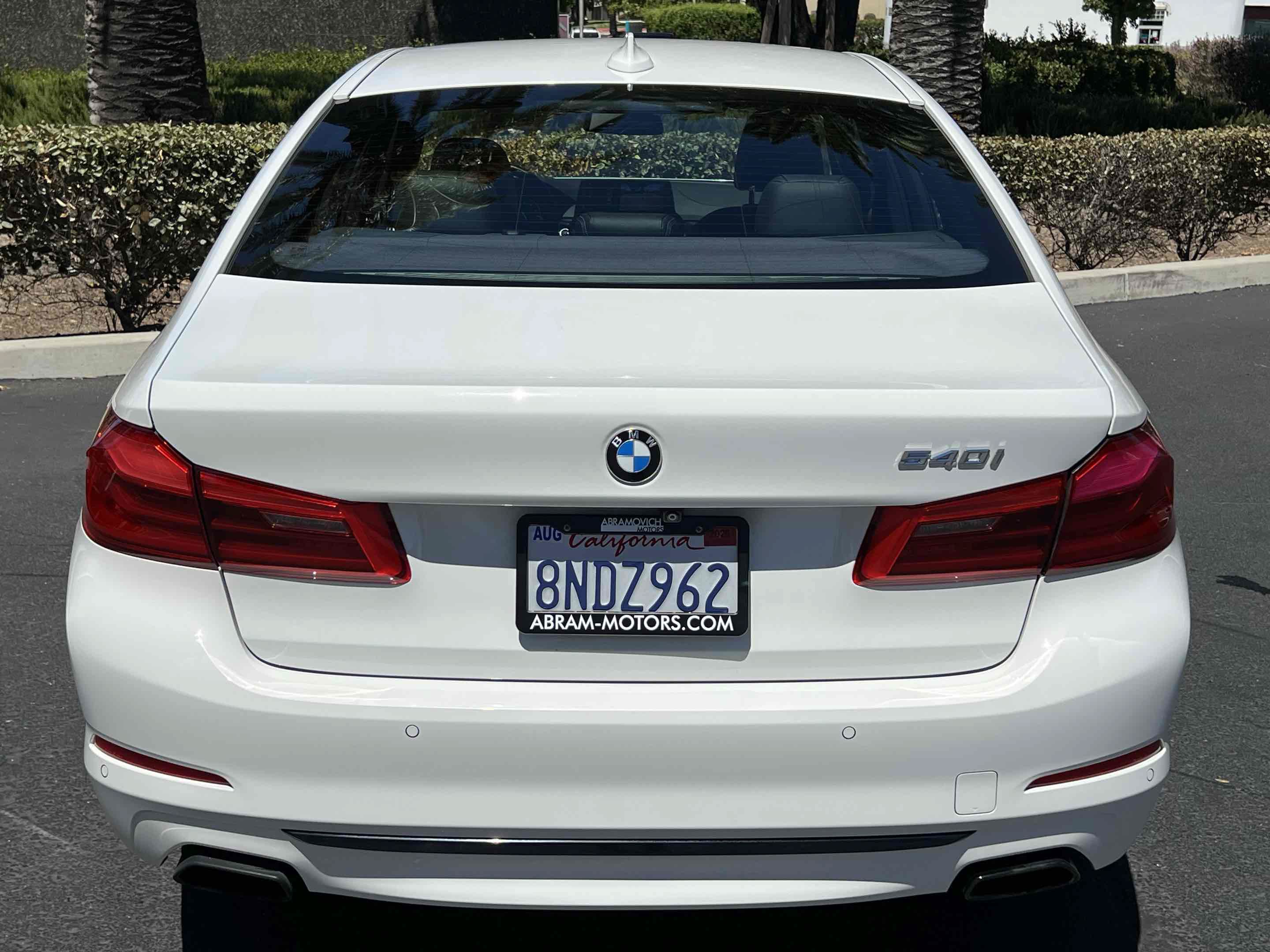 Used 2017 BMW 540i RWD image 14