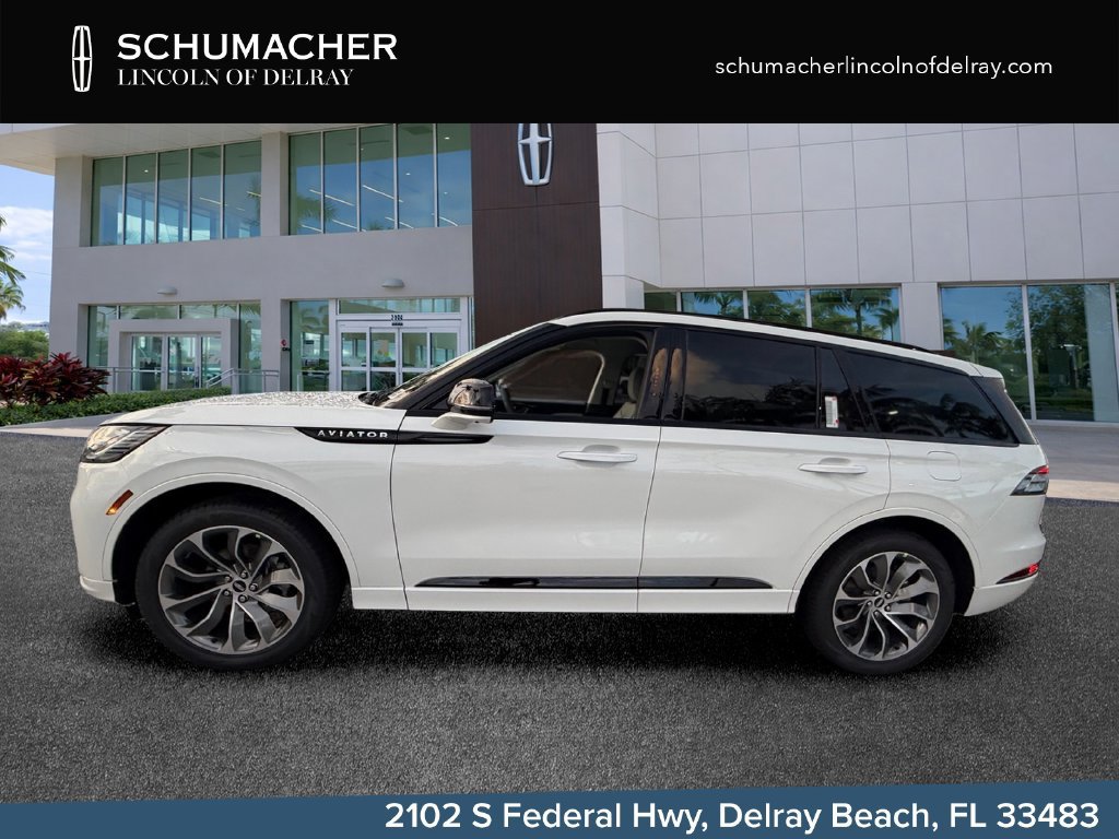 New 2026 Lincoln Aviator AWD w/ Jet Appearance Package image 4