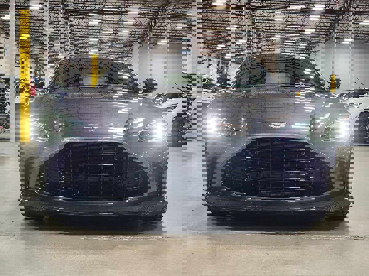 Used 2023 Aston Martin V12 Vantage image 2