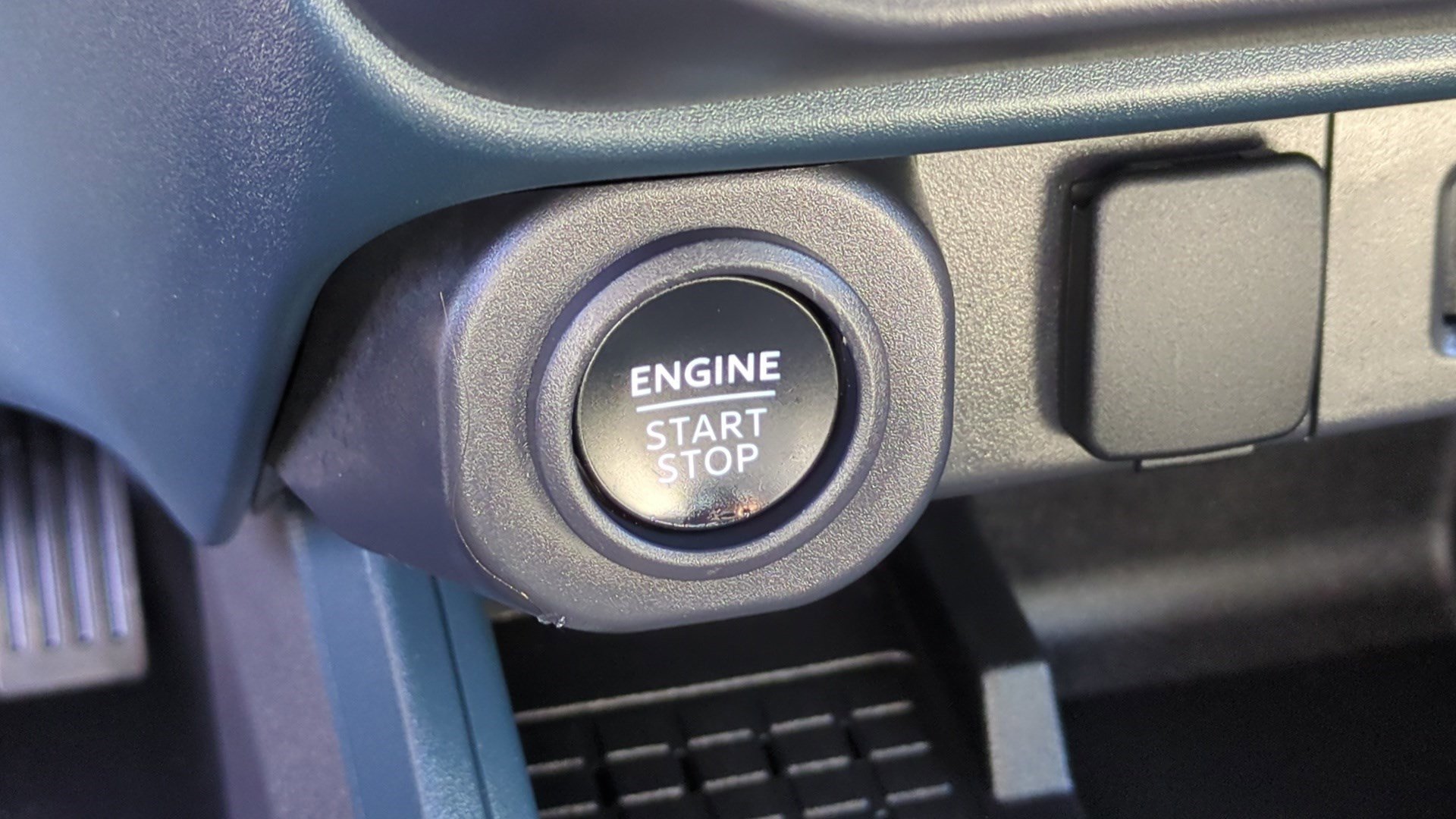 Used 2025 Ford Maverick Lariat w/ 4K Tow Package AWD/4WD image 23