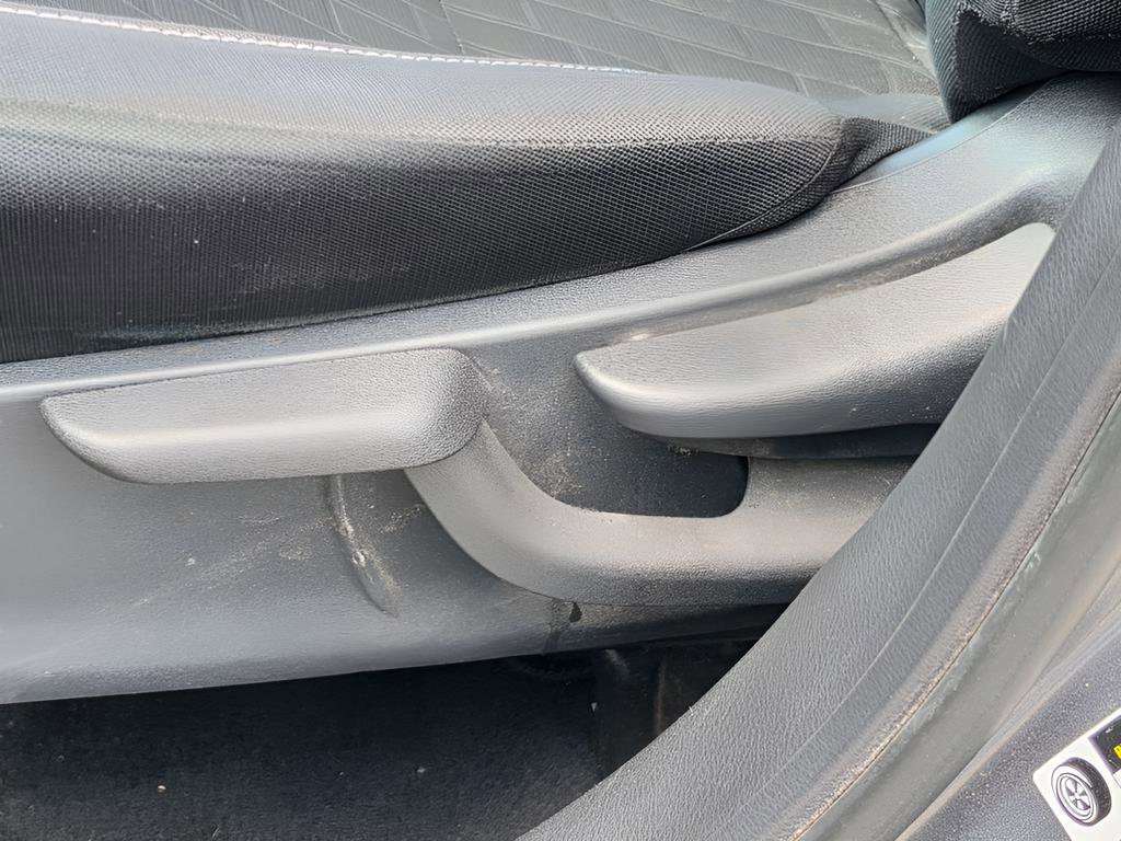 Used 2021 Nissan Kicks S FWD image 29