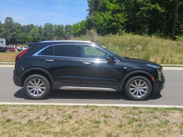 Used 2022 Cadillac XT4 Premium Luxury w/ Safety Alert Package AWD/4WD image 14