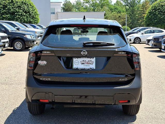 Certified 2025 Nissan Kicks S AWD/4WD image 7