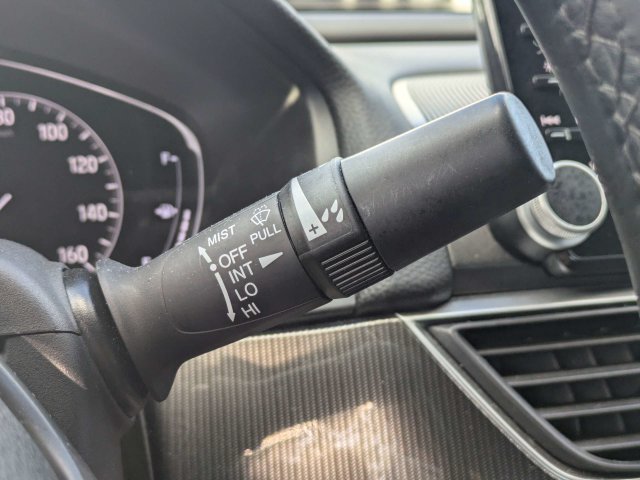 Used 2018 Honda Accord Sport image 26