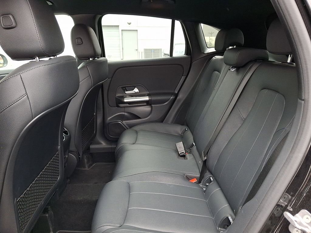 Used 2025 Mercedes-Benz GLA 250 4MATIC image 14