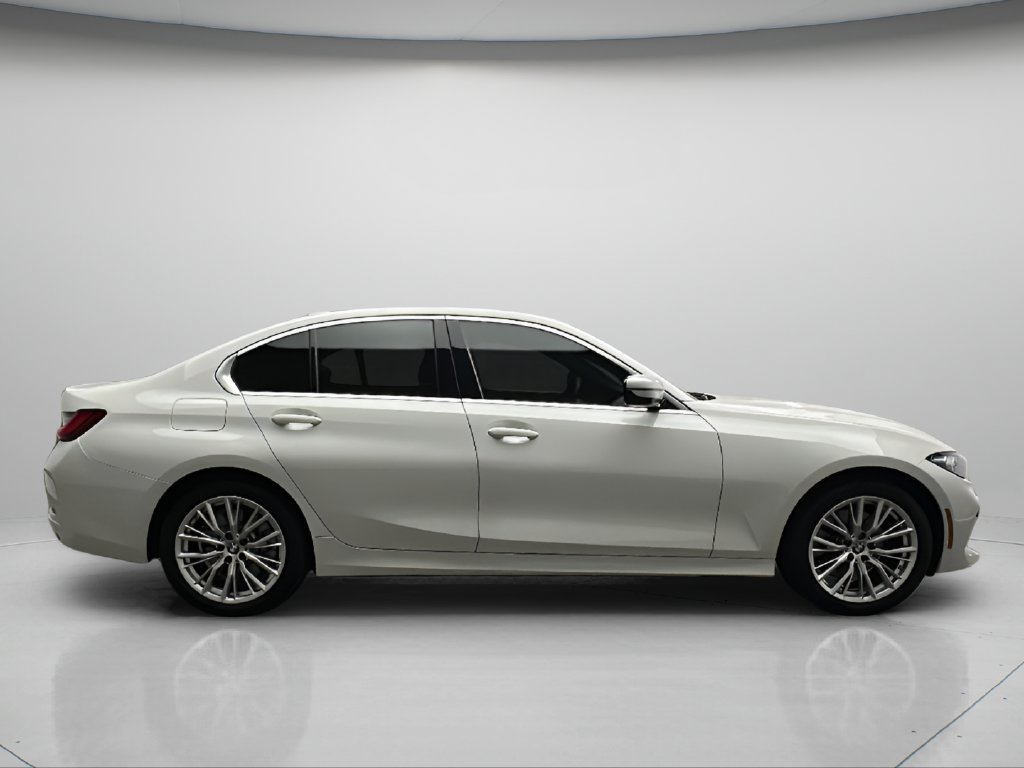 Used 2024 BMW 330i xDrive Sedan w/ Convenience Package AWD/4WD image 7