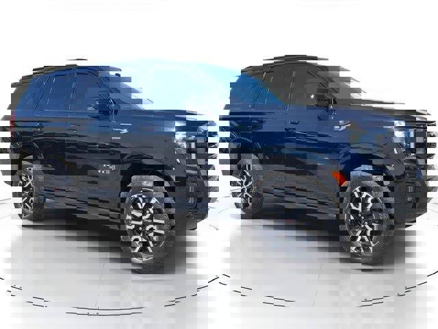 Used 2022 GMC Yukon AT4 image 2