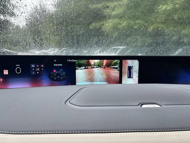 New 2027 Lincoln Navigator Reserve AWD/4WD image 17