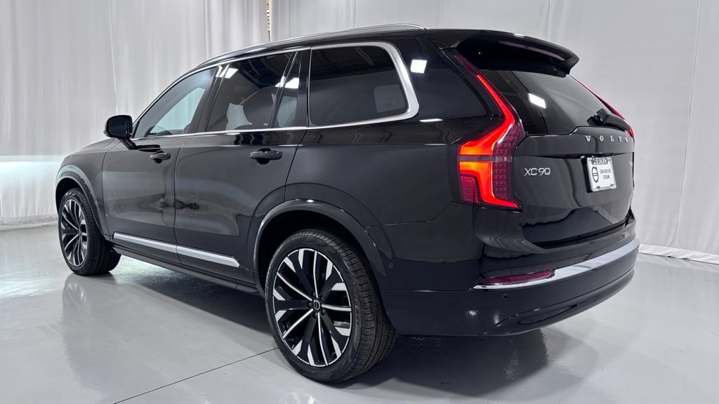 Certified 2025 Volvo XC90 B6 Plus AWD/4WD image 8