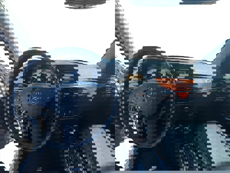 Used 2011 Mercedes-Benz GLK 350 4MATIC image 90