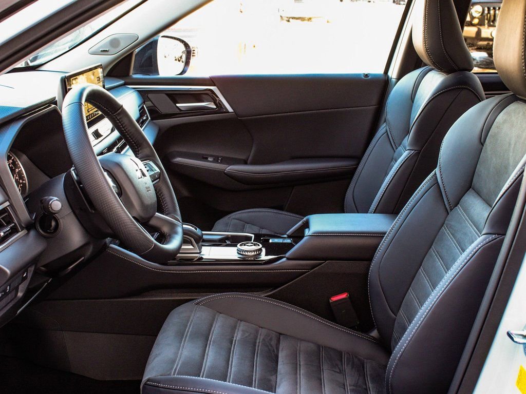 New 2026 Mitsubishi Outlander Trail Edition image 31