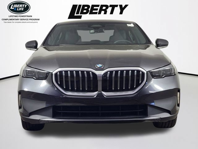 Used 2026 BMW 530i xDrive AWD/4WD image 8