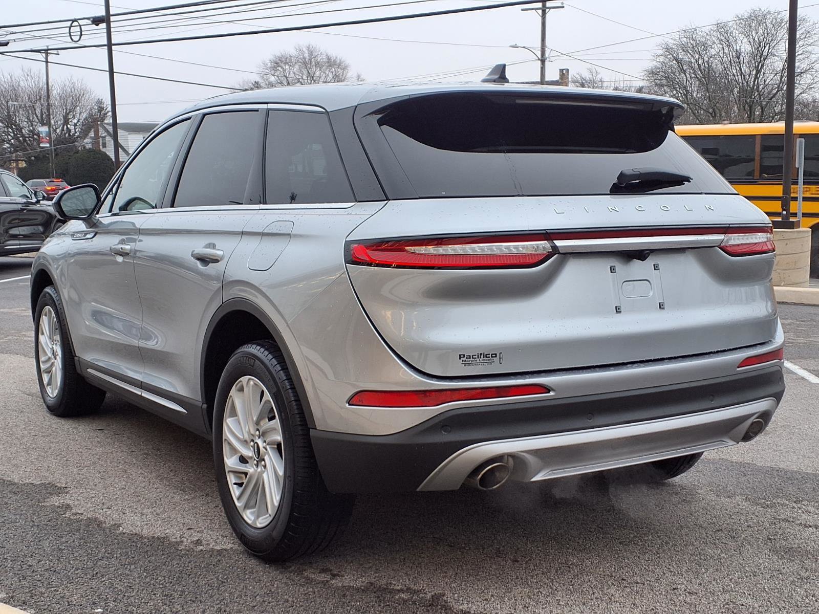 Certified 2023 Lincoln Corsair AWD image 5