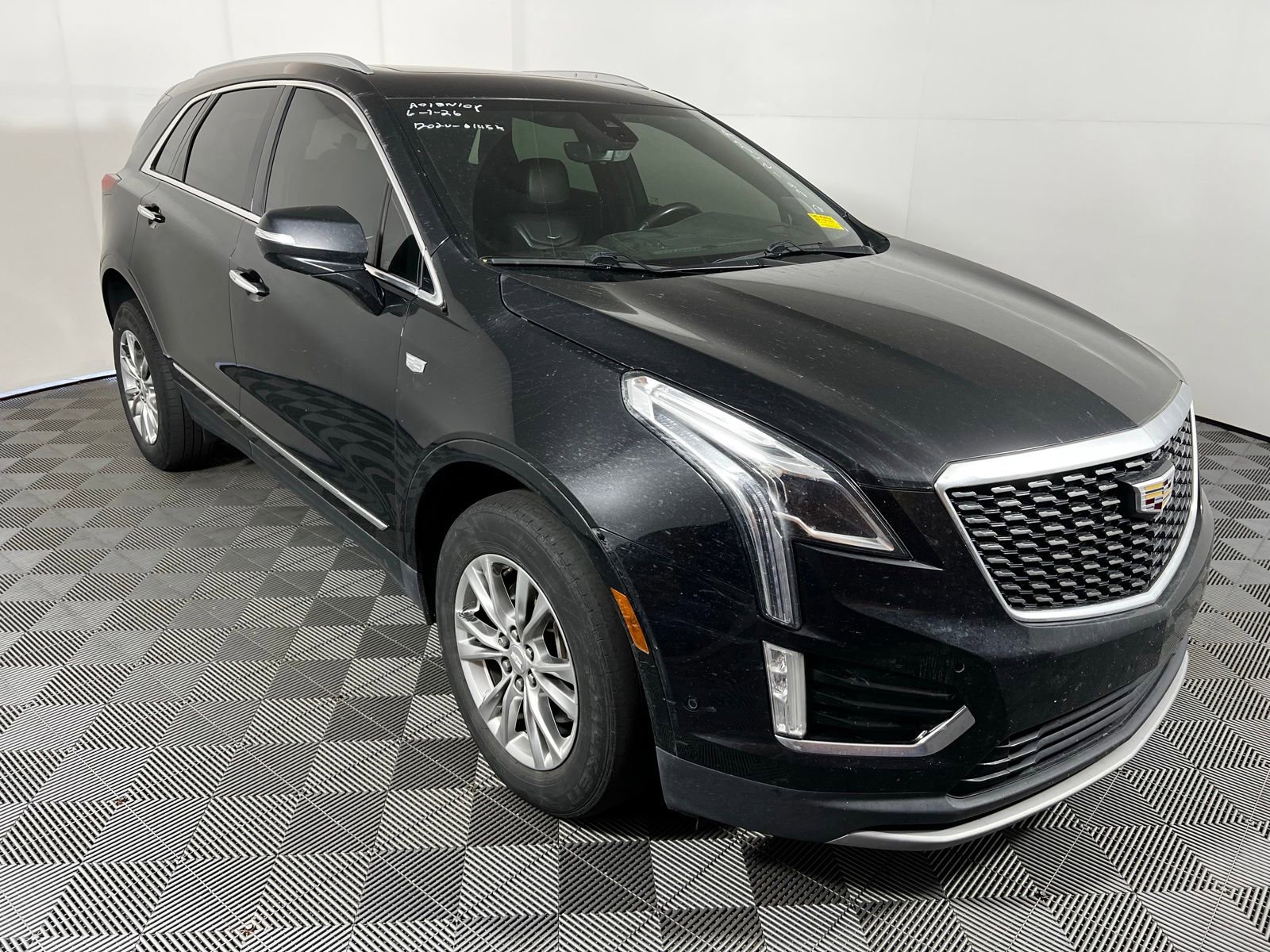 Used 2020 Cadillac XT5 Premium Luxury AWD/4WD image 3