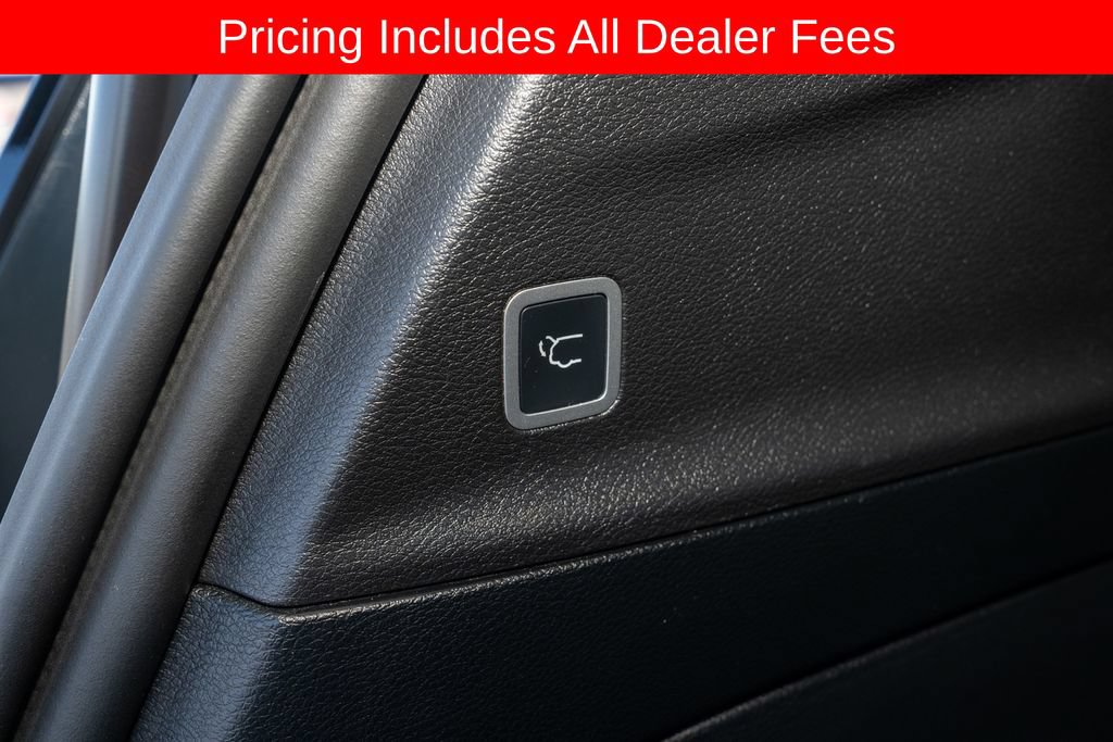 Used 2020 Chrysler Pacifica Limited FWD image 7