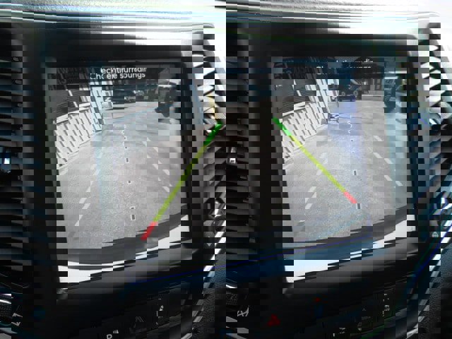 Used 2021 Jeep Cherokee Latitude Lux w/ Comfort/Convenience Group image 16